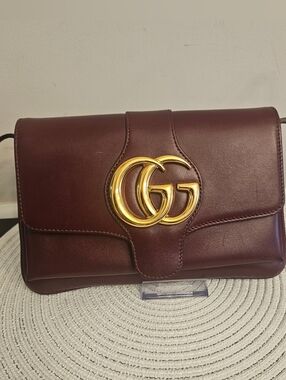 Gucci Arli Shoulder Bag Burgundy Leather Large GG Logo